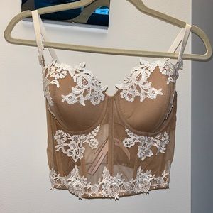 New Victoria’s Secret corset bra 34DD